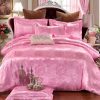 ชุดเครื่องนอนผ้าแพรสีชมพูชุดเครื่องนอนผ้าแพรสีชมพู